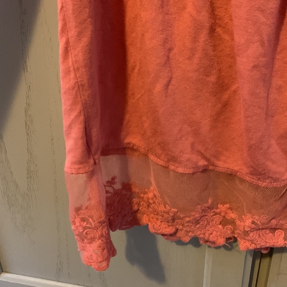 Cute xs top - Picture 3 of 5